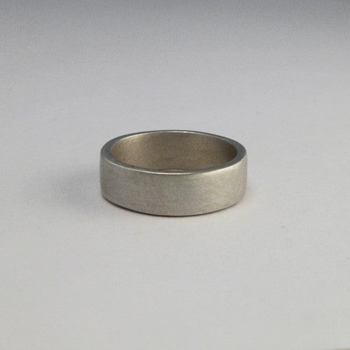 Sunstantial, medium-width band with squared off edges